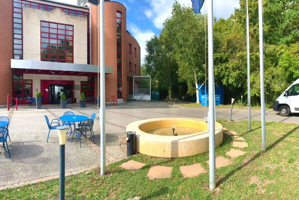 AS Klima Mieten unterstützt Hotelgruppe mit mobilem Heizkessel.